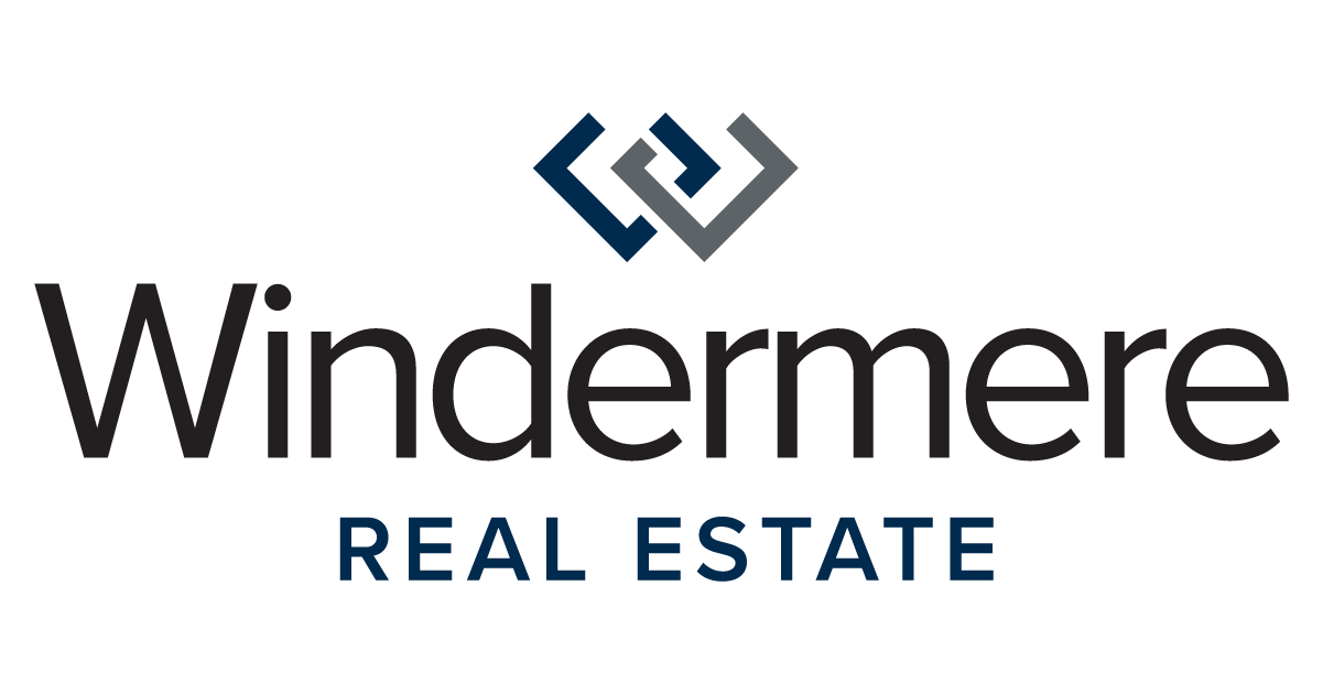 Chris Reyes logo